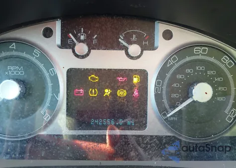 2008 Mercury Mariner Premier z USA, uszkodzony, nr VIN 4M2CU97188KJ02404